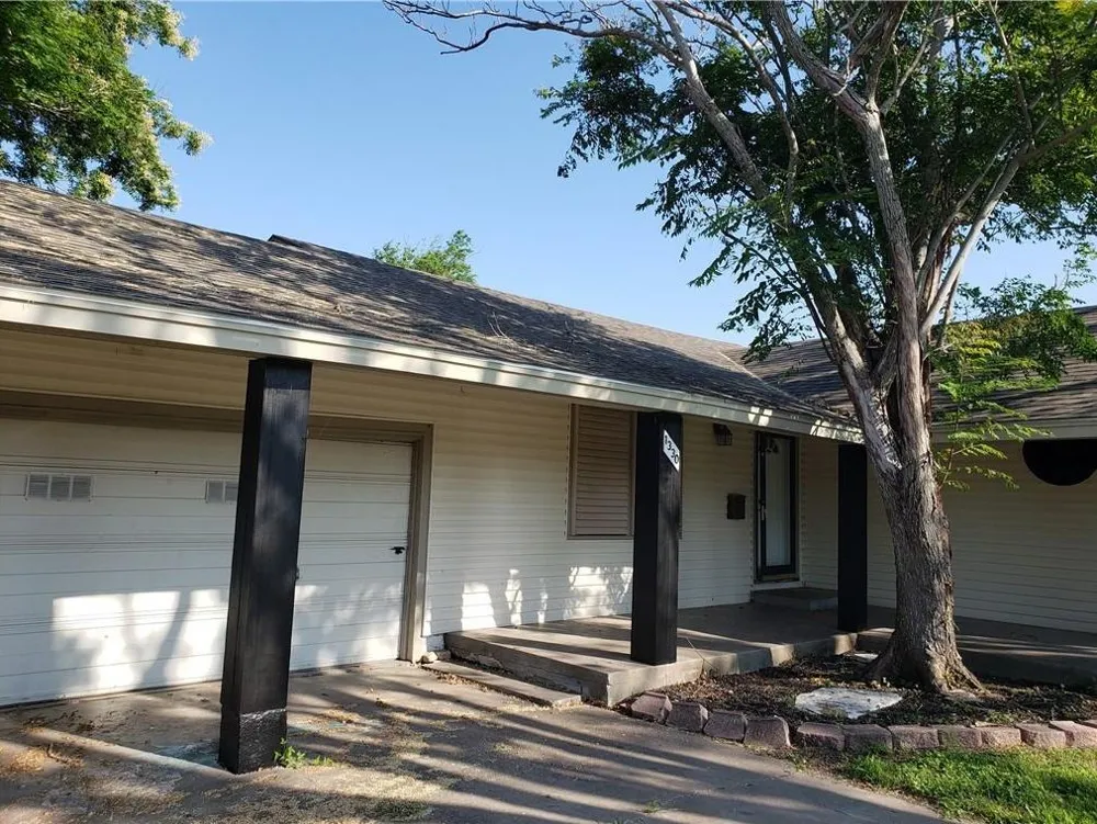 1330 Florida Avenue Corpus Christi, TX 78415