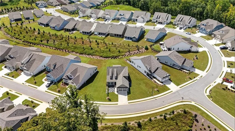 320 Salton Way Hoschton, GA 30548