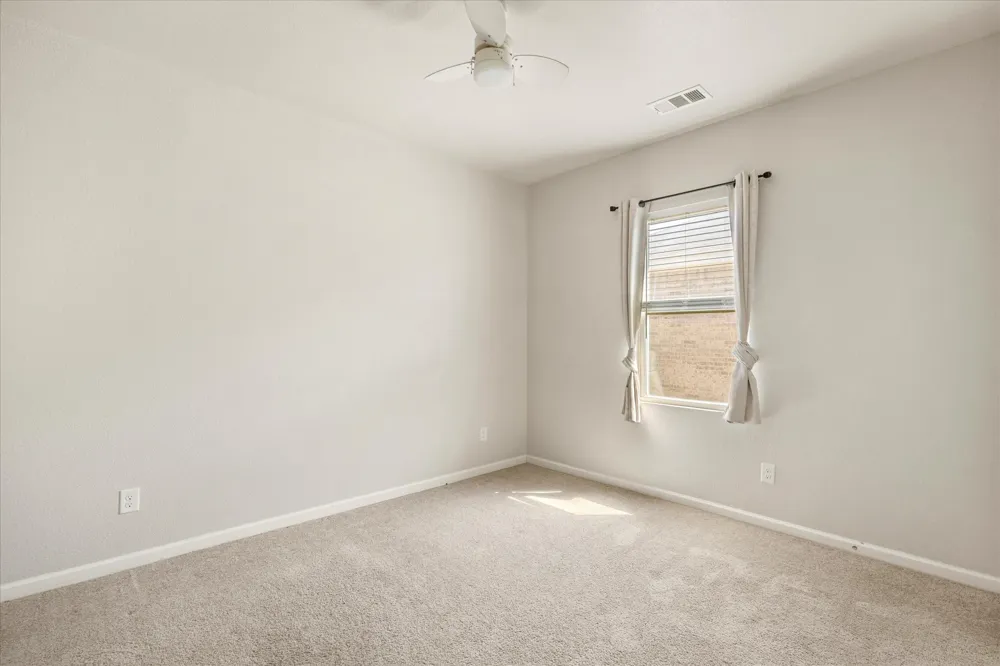 433 Starboard Drive Crowley, TX 76036