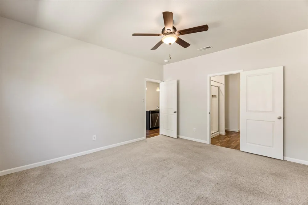 433 Starboard Drive Crowley, TX 76036