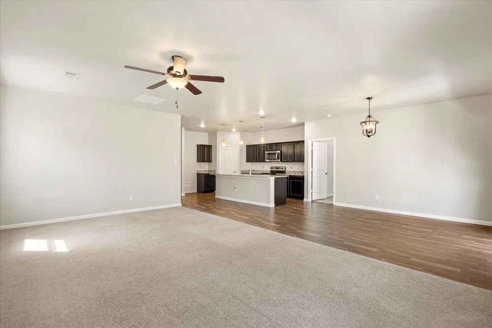 433 Starboard Drive Crowley, TX 76036