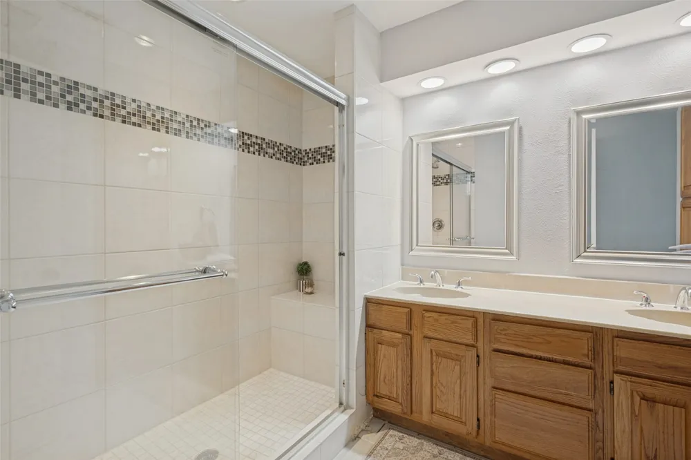 1208 Riverchase Lane #247 Arlington, TX 76011
