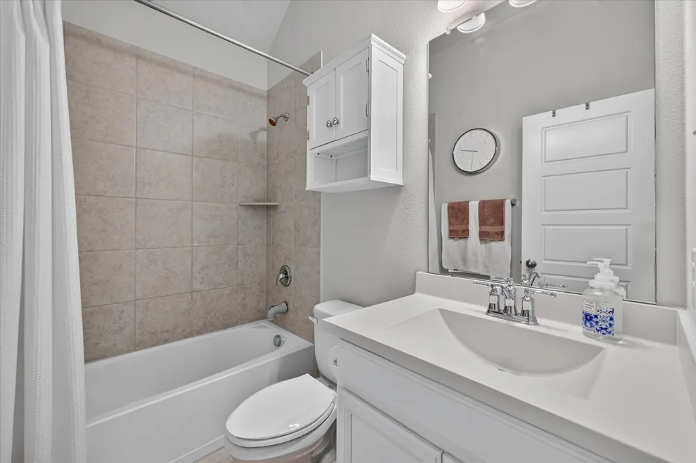 5408 High Pointe Drive Haltom City, TX 76137