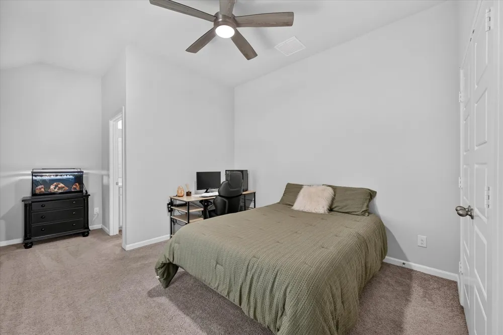 5408 High Pointe Drive Haltom City, TX 76137