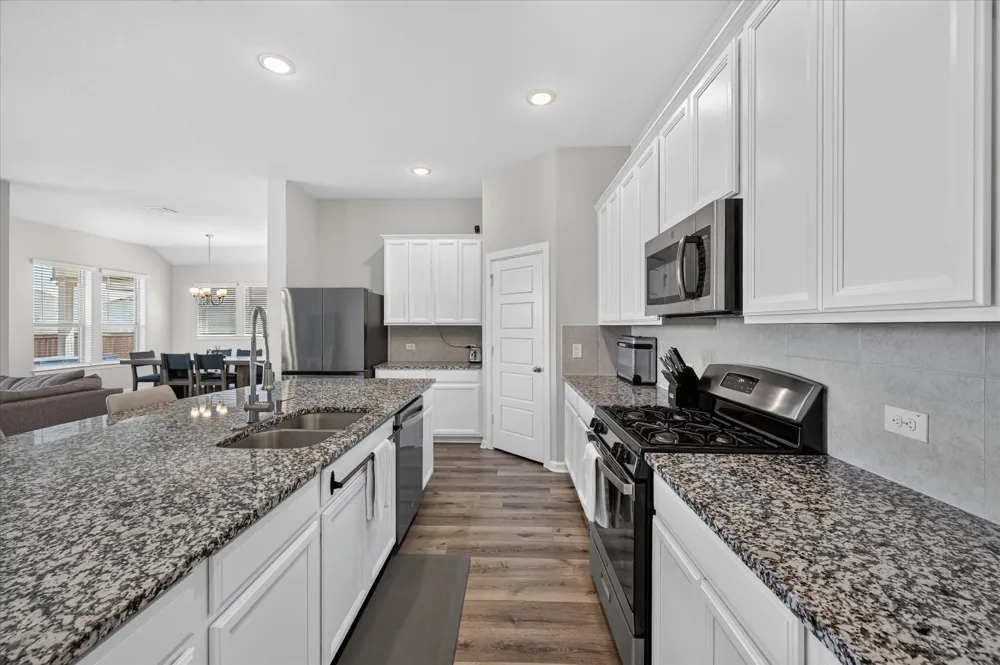 5408 High Pointe Drive Haltom City, TX 76137