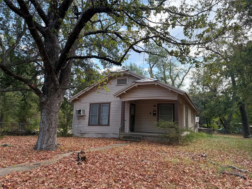 4435 Pine Mill Road Paris, TX 75460