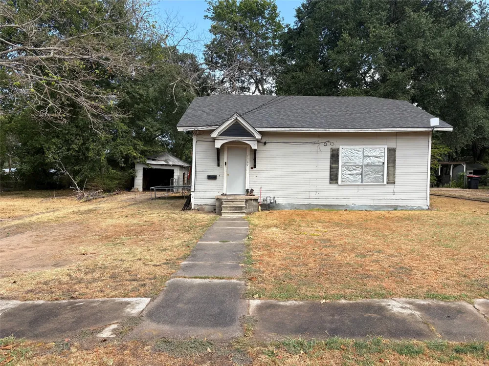4435 Pine Mill Road Paris, TX 75460