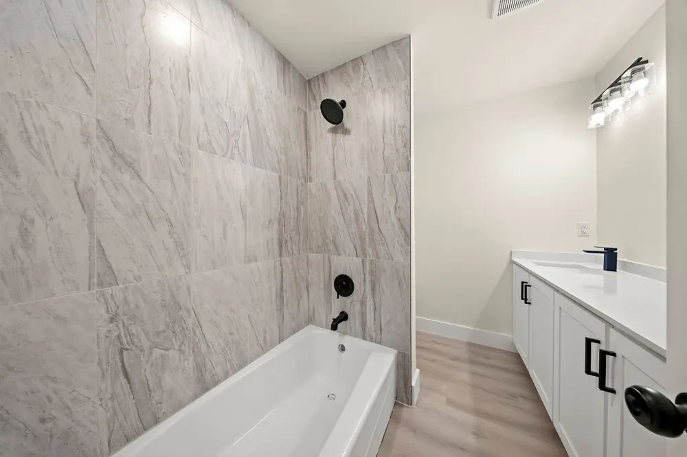 3409 Buckingham Drive Arlington, TX 76015