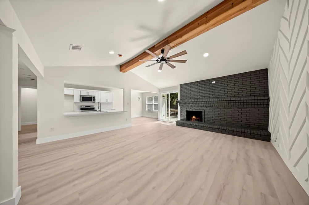 3409 Buckingham Drive Arlington, TX 76015