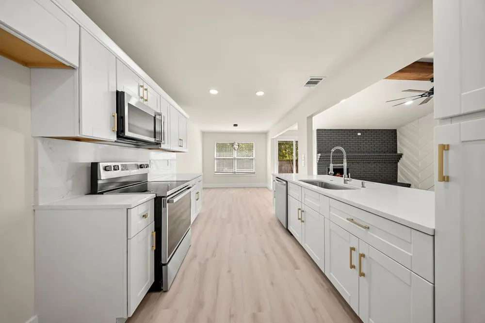3409 Buckingham Drive Arlington, TX 76015