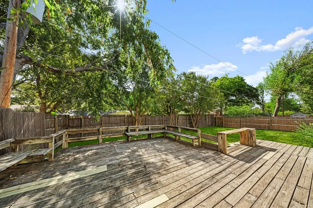 3409 Buckingham Drive Arlington, TX 76015