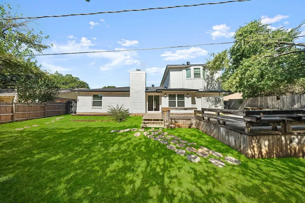 3409 Buckingham Drive Arlington, TX 76015