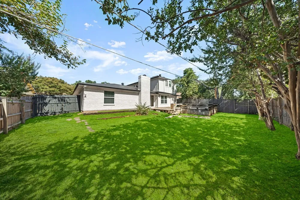 3409 Buckingham Drive Arlington, TX 76015