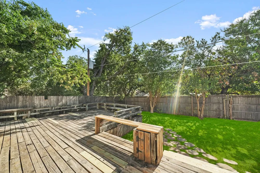 3409 Buckingham Drive Arlington, TX 76015