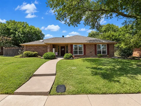 2136 Goldfinch Drive