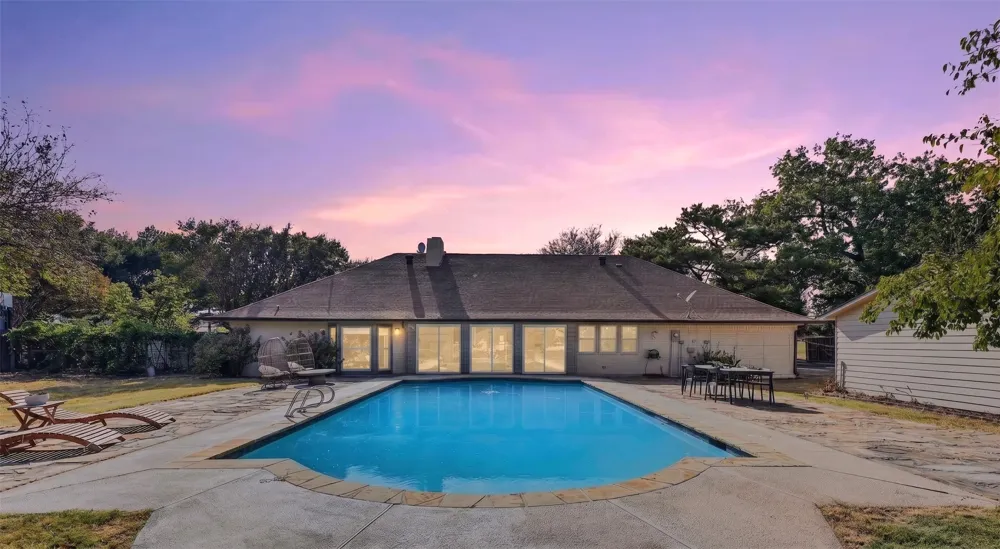 835 Cross Timbers Drive Double Oak, TX 75077