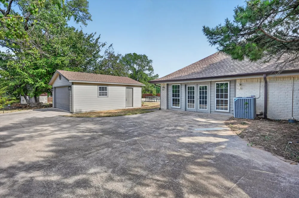 835 Cross Timbers Drive Double Oak, TX 75077