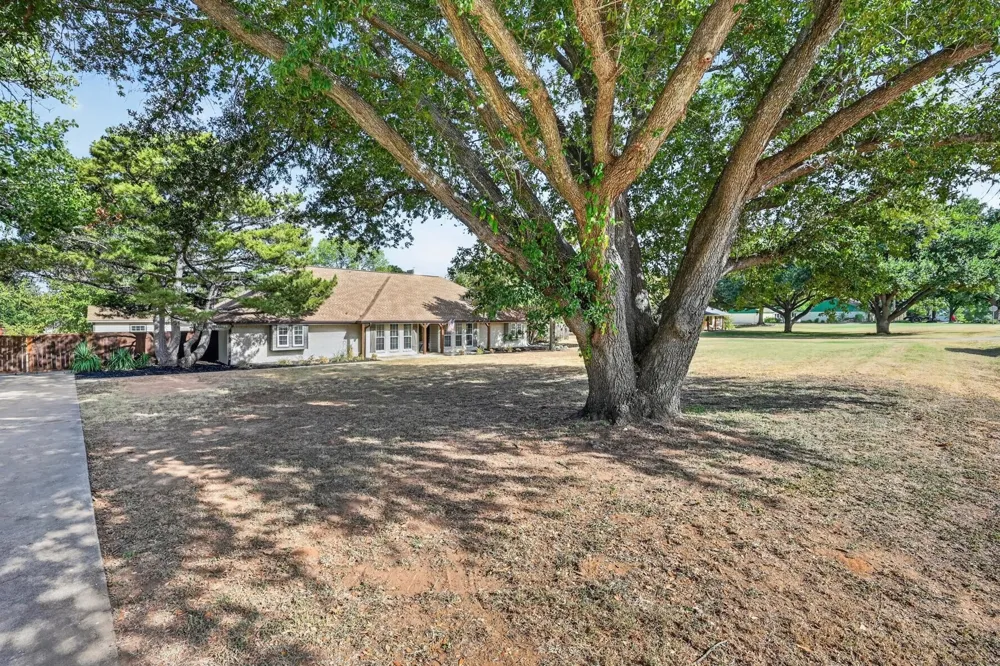 835 Cross Timbers Drive Double Oak, TX 75077