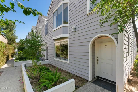 595 Garfield Avenue #7