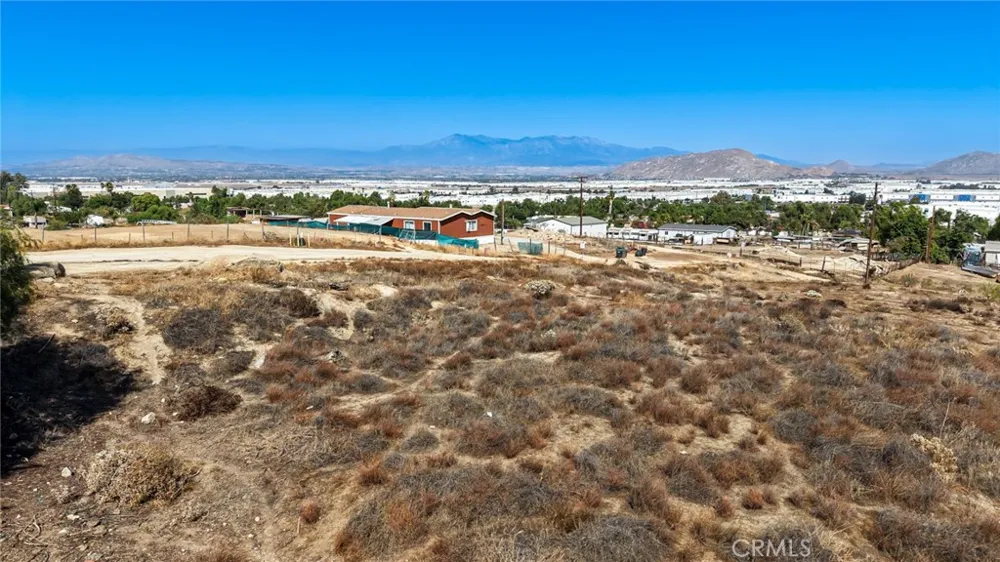 22427 Akers Lane Perris, CA 92570