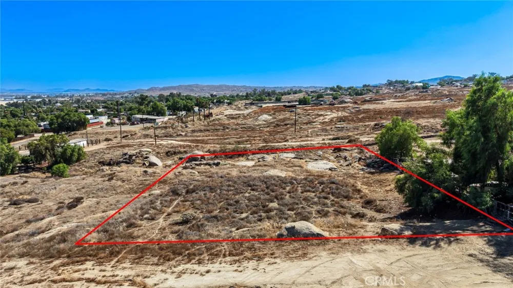 22427 Akers Lane Perris, CA 92570