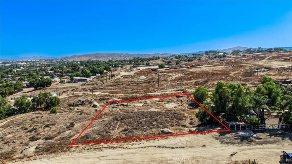 22427 Akers Lane Perris, CA 92570
