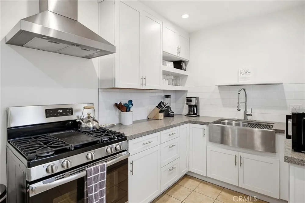 1719 Camino de la Costa #C Redondo Beach, CA 90277