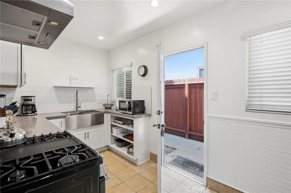 1719 Camino de la Costa #C Redondo Beach, CA 90277