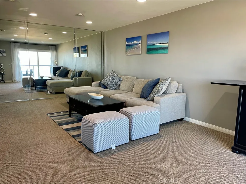 21703 Ocean Vista #303 Laguna Beach, CA 92651