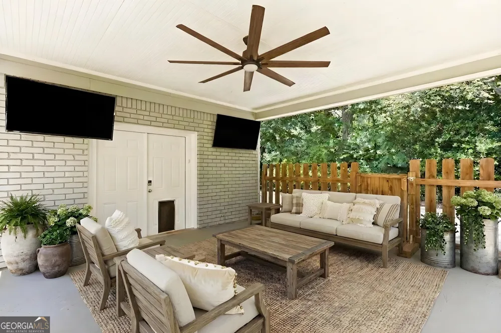 173 Brookwood DR Canton, GA 30114