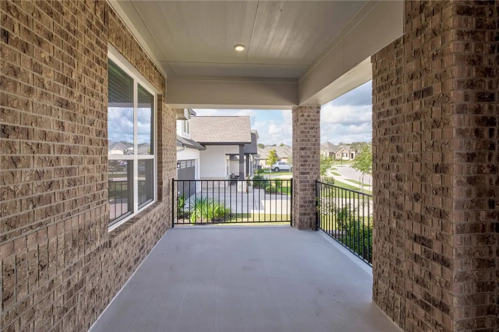 154 Sequoia Drive Kyle, TX 78640