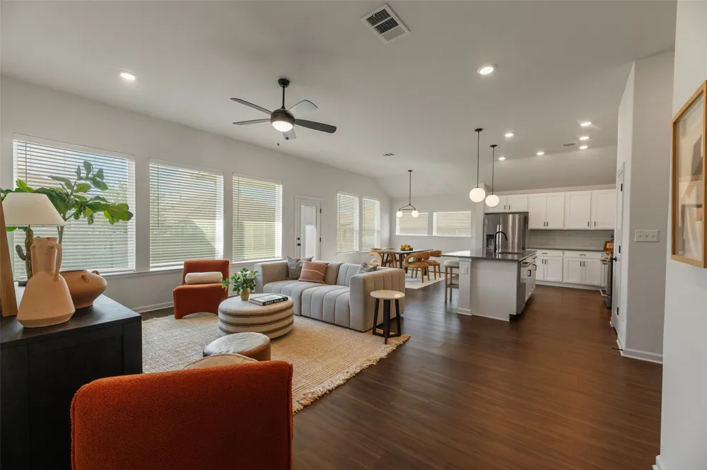 154 Sequoia Drive Kyle, TX 78640