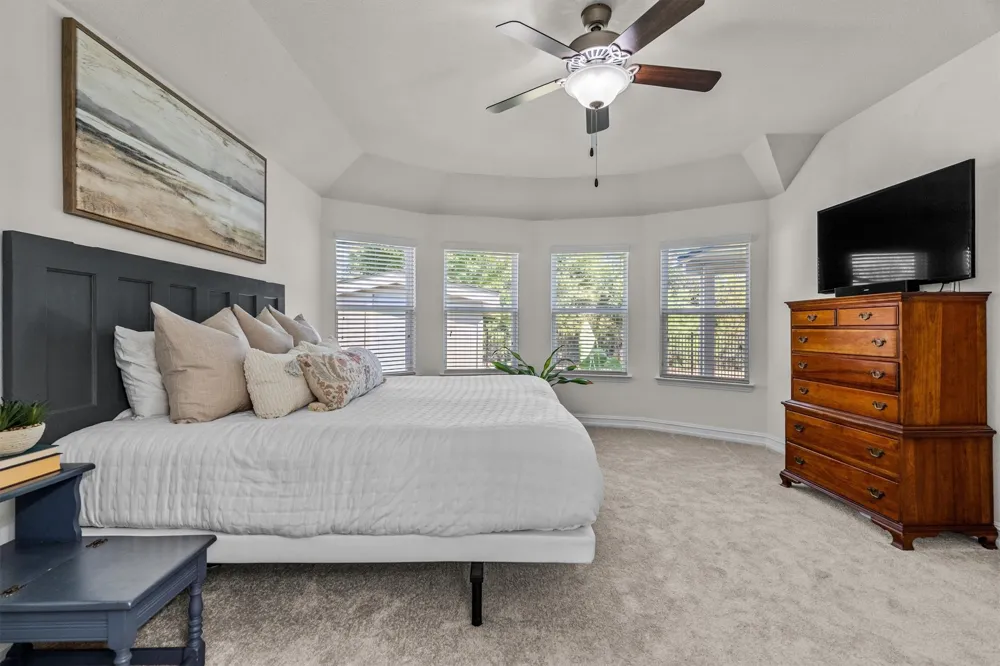 6424 Roaring Creek Denton, TX 76226