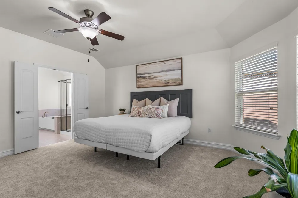 6424 Roaring Creek Denton, TX 76226