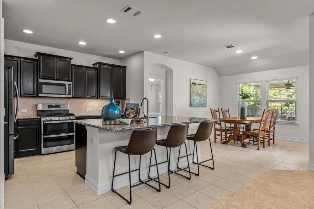 6424 Roaring Creek Denton, TX 76226