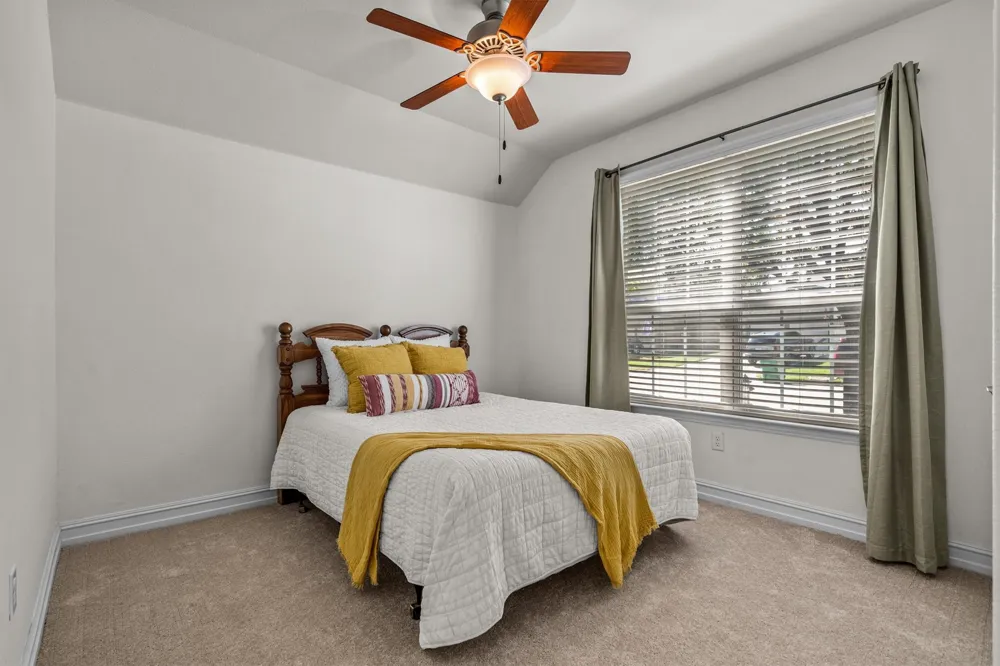 6424 Roaring Creek Denton, TX 76226