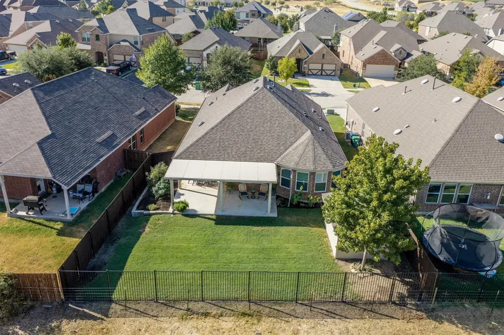 6424 Roaring Creek Denton, TX 76226