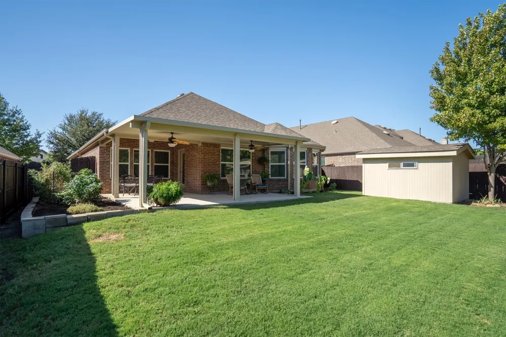 6424 Roaring Creek Denton, TX 76226