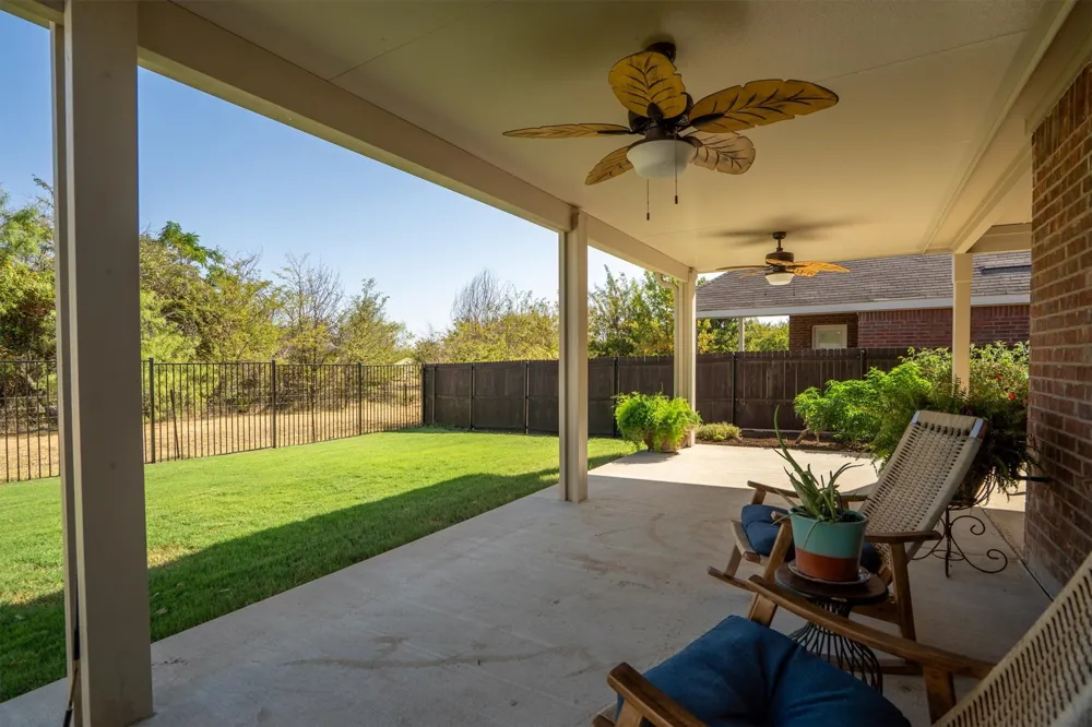 6424 Roaring Creek Denton, TX 76226
