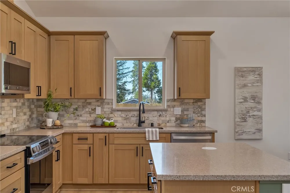 1375 Brill Paradise, CA 95969