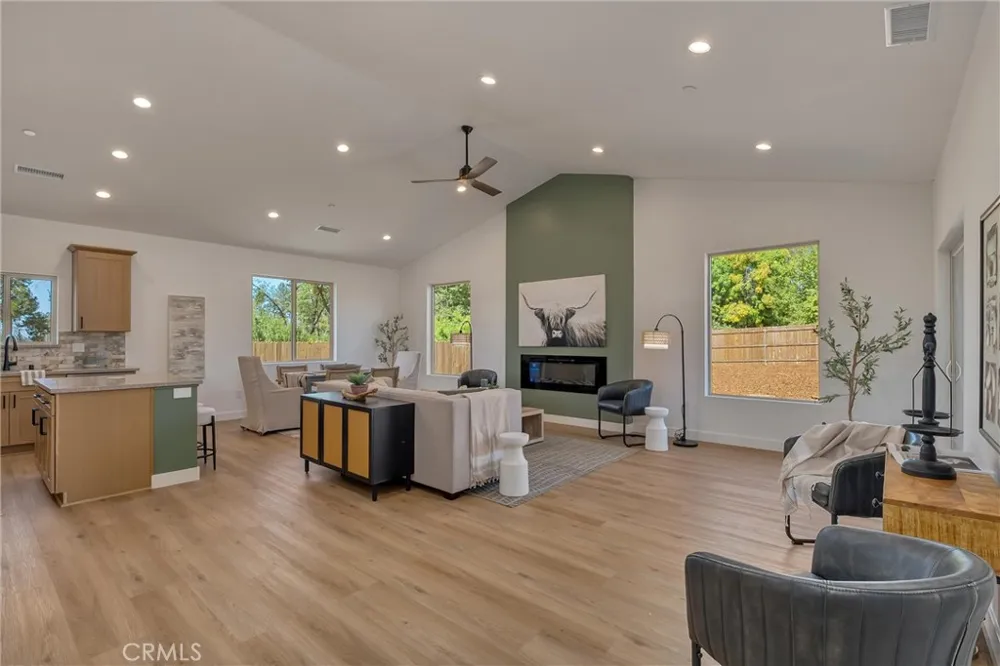 1375 Brill Paradise, CA 95969