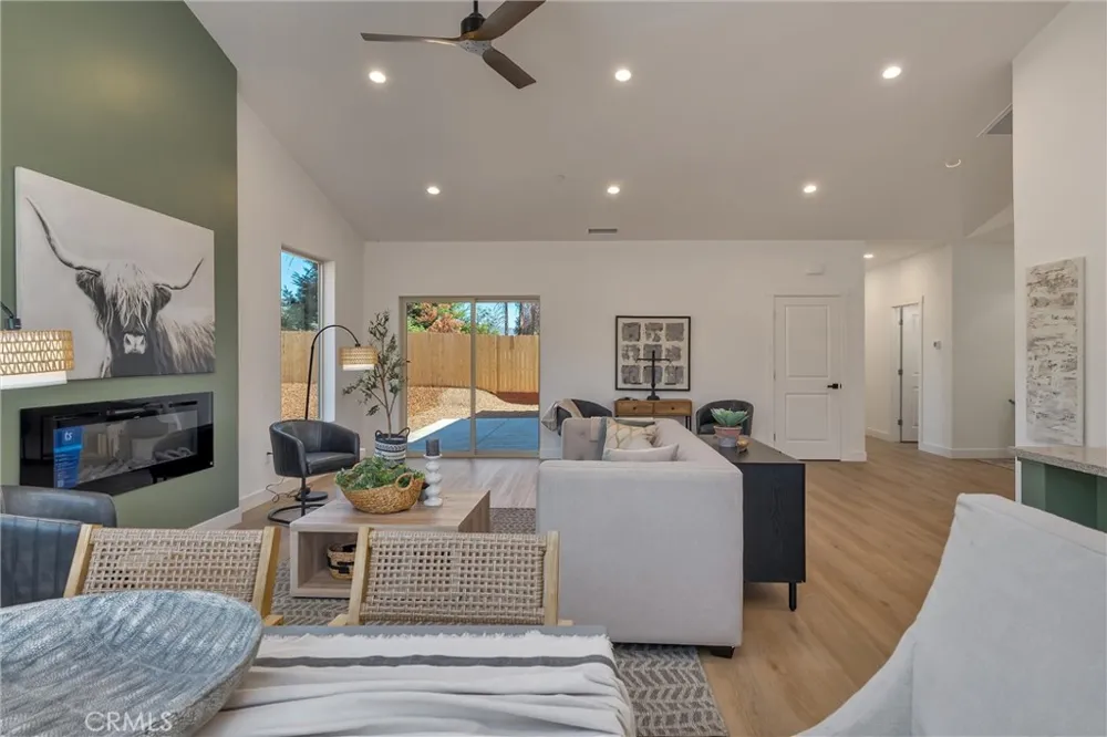 1375 Brill Paradise, CA 95969
