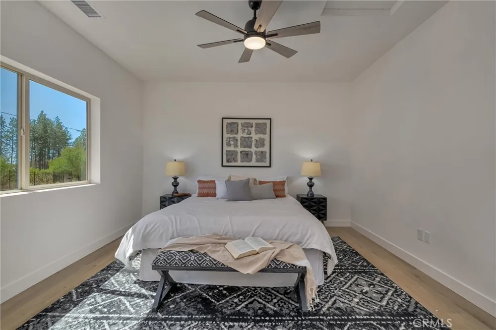 1375 Brill Paradise, CA 95969