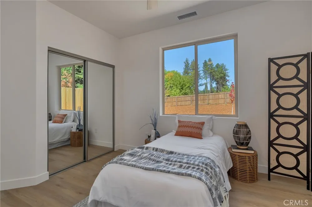 1375 Brill Paradise, CA 95969