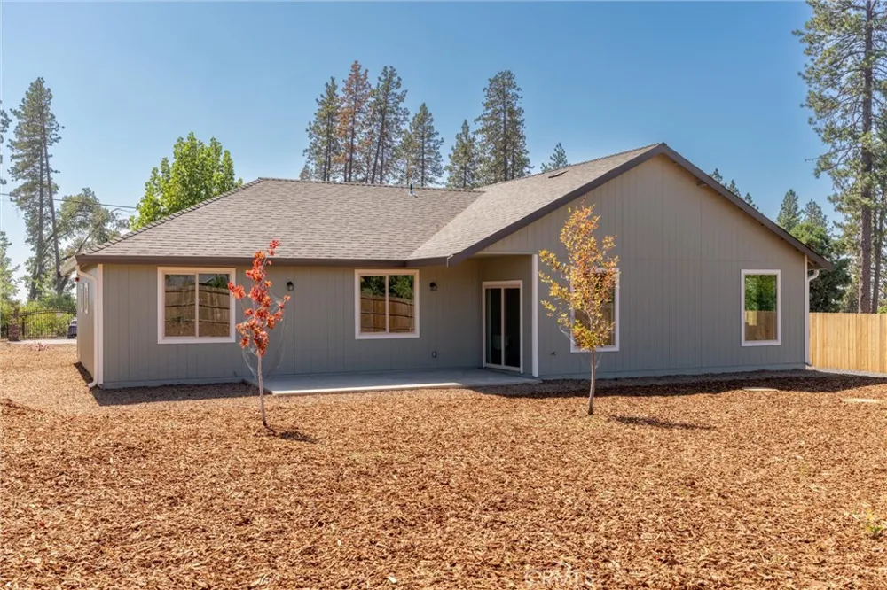 1375 Brill Paradise, CA 95969