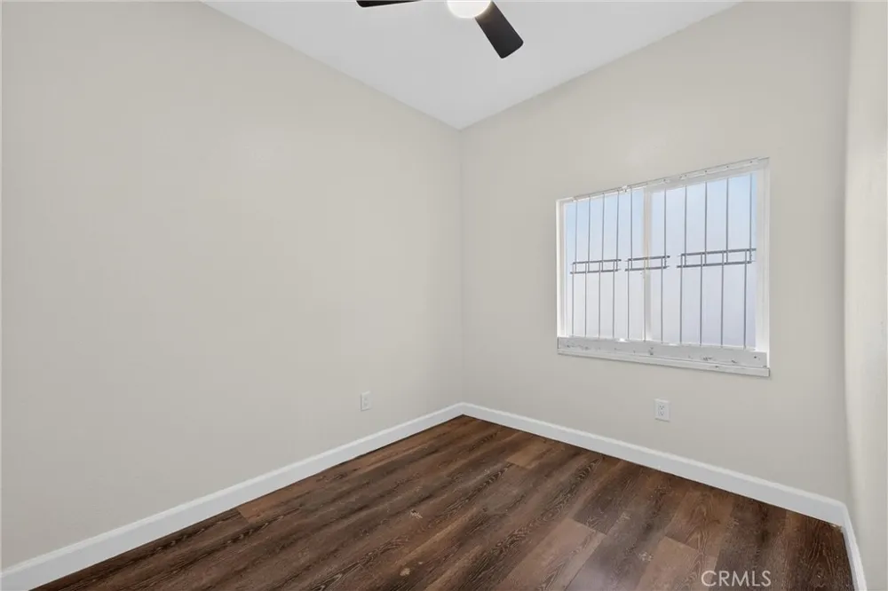 132 W 74th Street Los Angeles, CA 90003