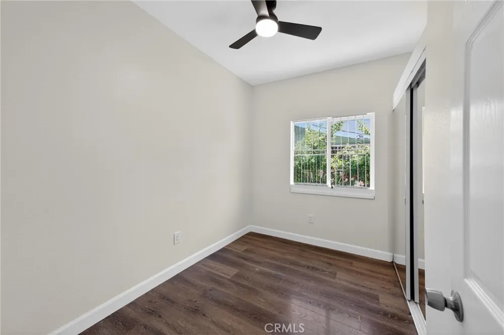 132 W 74th Street Los Angeles, CA 90003