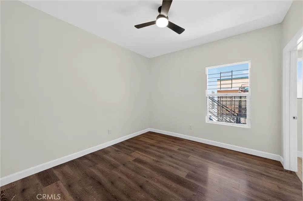 132 W 74th Street Los Angeles, CA 90003