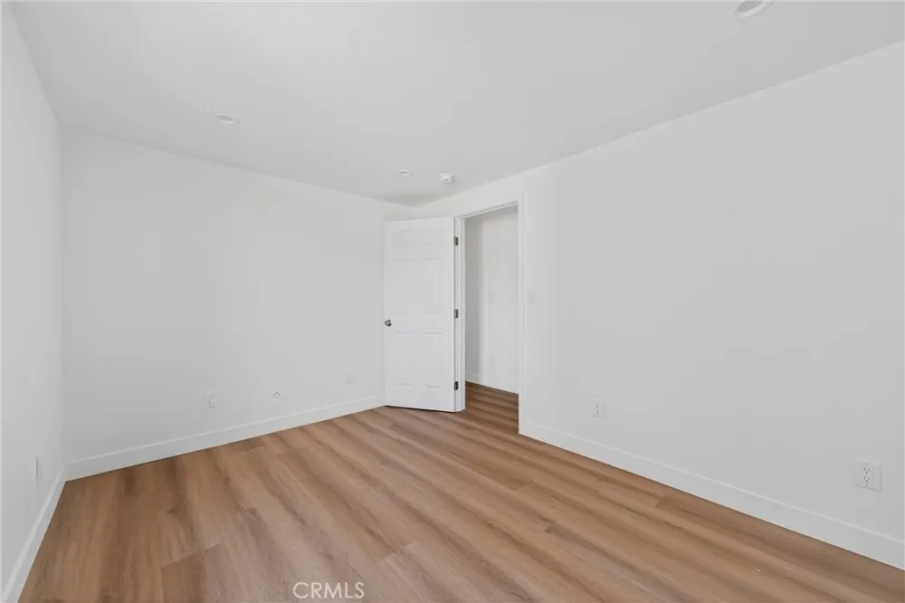 132 W 74th Street Los Angeles, CA 90003