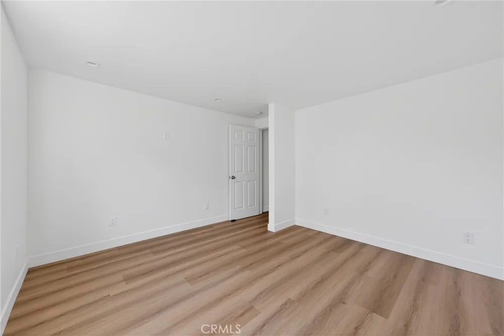 132 W 74th Street Los Angeles, CA 90003